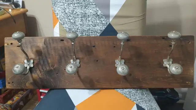 coat rack in Bookcases & Shelving Units in Brantford - Image 2