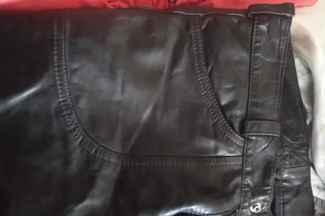 Leather collection men and ladies in Men's in Oshawa / Durham Region - Image 3