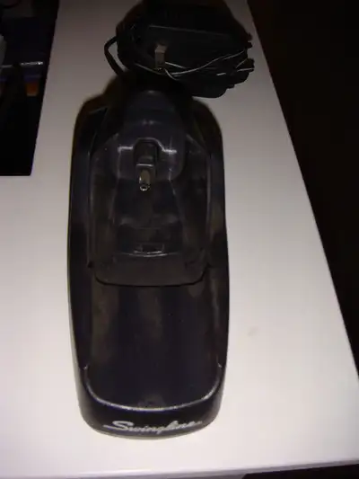 Swingline (ACCO Brands) charging cradle (with AC adapter) for Swingline portable electric stapler mo...