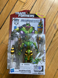 Transformers Generations Deluxe Class Figure - WASPINATOR