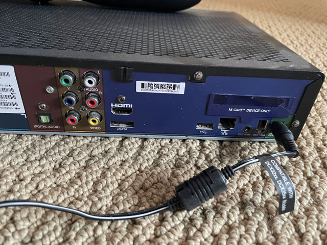 Shaw Motorola TV Box (DCX3510-M) with Remote & Power Cord – $5 in Video & TV Accessories in Calgary - Image 2