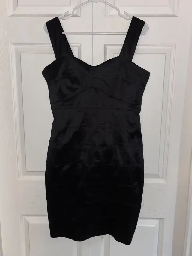 Dresses (Size 12) in Women's - Dresses & Skirts in Saint John - Image 4