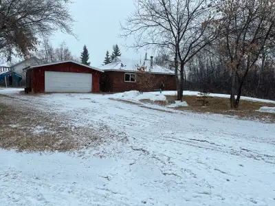 #30 47018 TWP RD604A Nicholson Subdivision, Moose Lake, Alberta Charming 2-Bedroom Cabin on Expansiv...