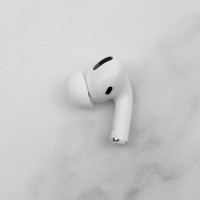 Apple AirPods Pro 1st Gen replacement  RIGHT Bud 2083