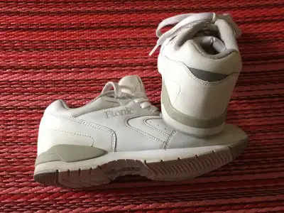 Women's Etonic running shoes size 8, View more