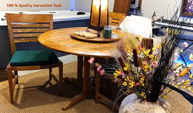 Authentic Rockwood teak dining set with 4 chairs in Dining Tables & Sets in Moncton - Image 2