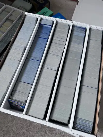 Selling a bunch of Japanese and Korean bulk cards, most are all Japanese. The bulk consists of commo...