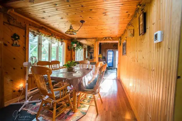 Chalet Magog Orford libre immédiatement,  kayak & pédalos DEAL in Quebec in Canada - Image 3