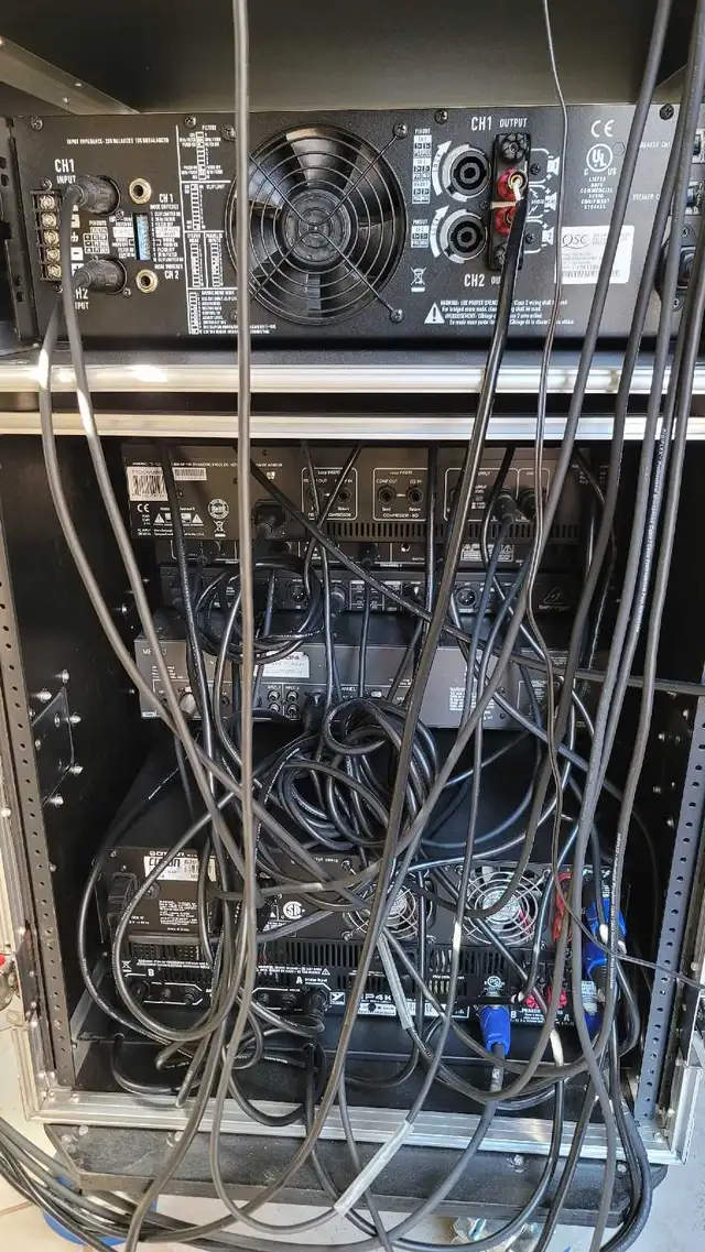 DJ equipment in Performance & DJ Equipment in Oshawa / Durham Region - Image 4