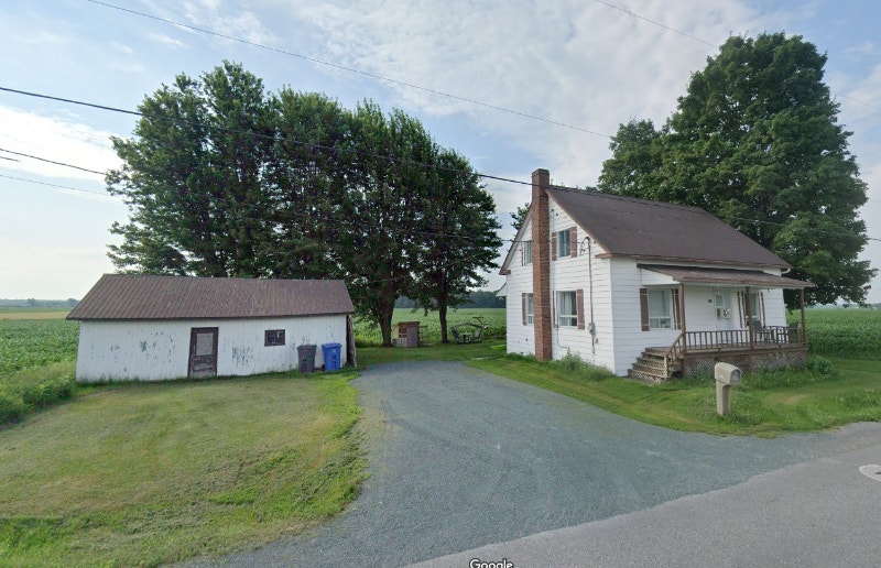 Maison de campagne avec garage Maisons à vendre TroisRivières Kijiji