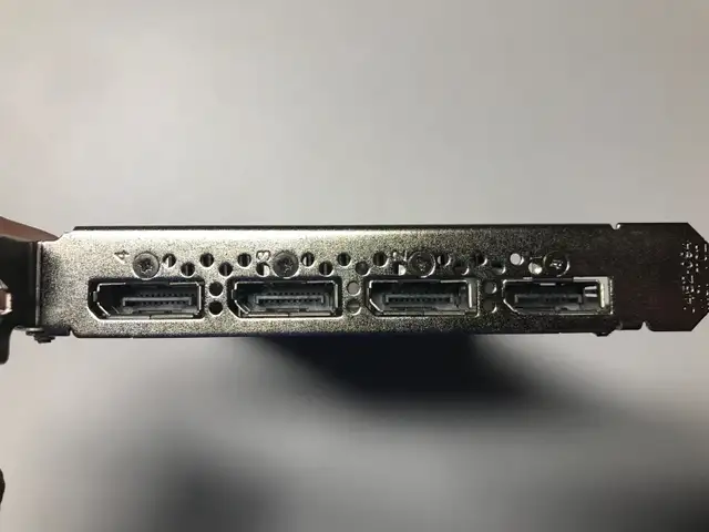 Dell Precision 3620 - Intel Xeon E3-1220 v5- 256GB SSD - 32GB RA in Desktop Computers in City of Montréal - Image 7