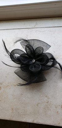 Fascinator, Net and feathers, Black , pin or hair clip