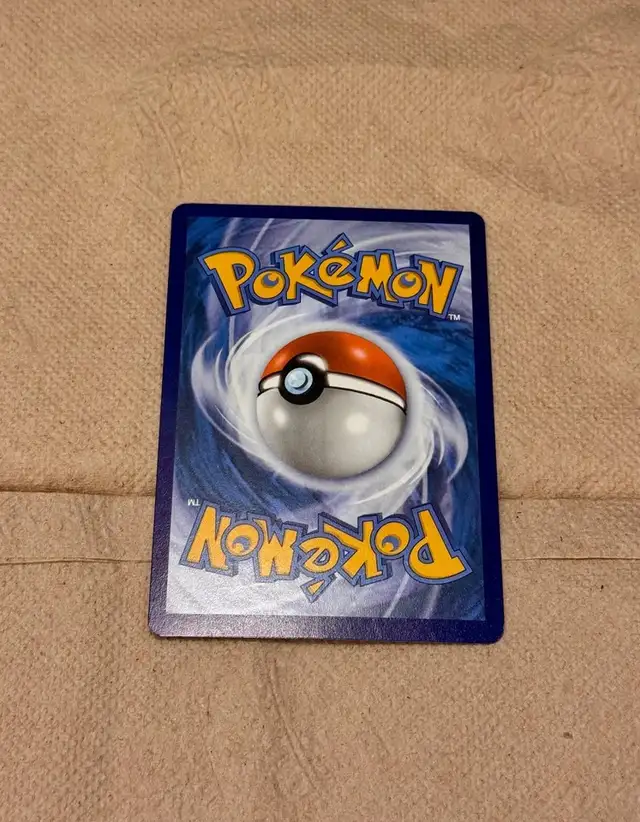 PIKACHU - McDonald's Promo 002/015 M24 FR Happy Meal Holo Foil P in Arts & Collectibles in Longueuil / South Shore - Image 4