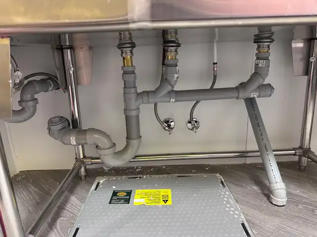 plumber service 511715731100160007