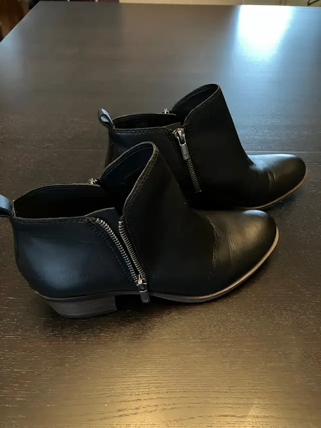 Women’s black leather shoes in Women's - Shoes in Cambridge - Image 3