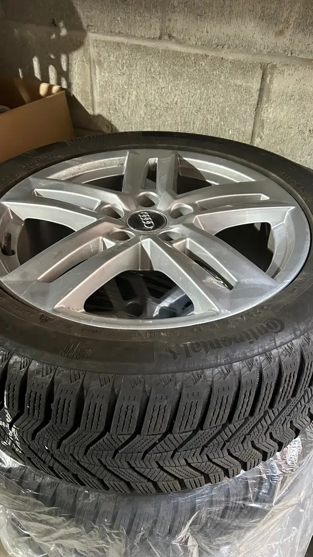 Audi 225/50/R17 Winter Tires 90% New with original Rims in Tires & Rims in City of Toronto - Image 3