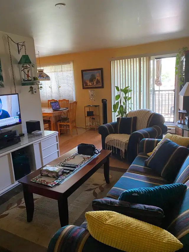 Pointe-aux-Trembles, Tricentennial Large 4.5-Bedroom Apartment Available for September