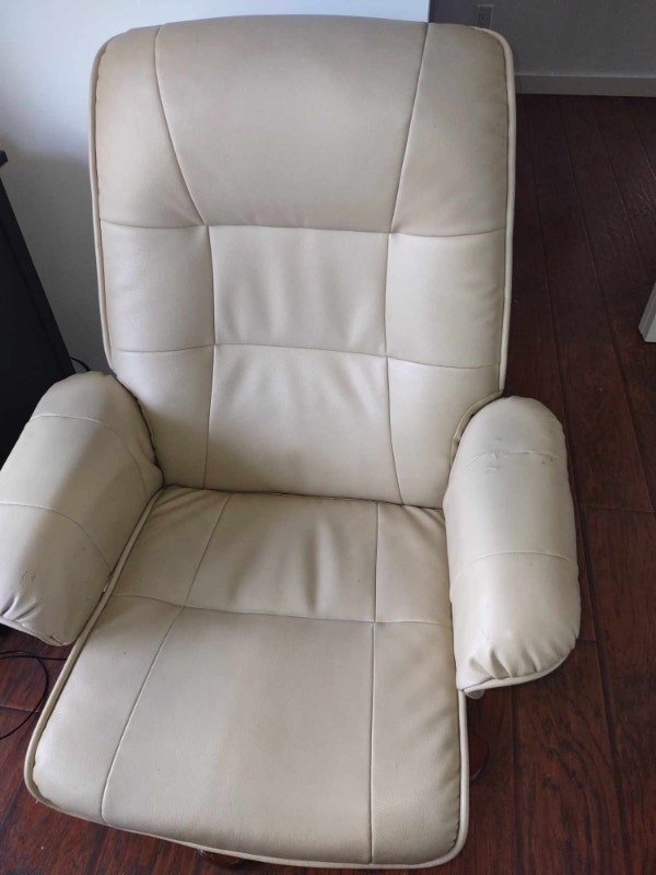 Free chair Free Stuff Edmonton Kijiji