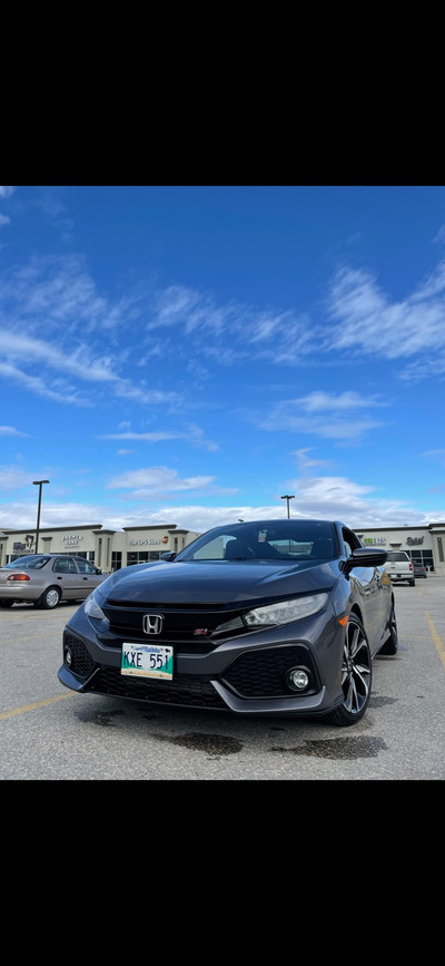 2017 Honda Civic SI - Safetied - Winter tires + Subs 