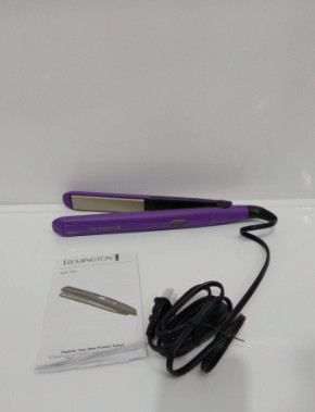 1" Flat Iron Straightner with Anti-Static Technology -NEW in Other in Markham / York Region - Image 3