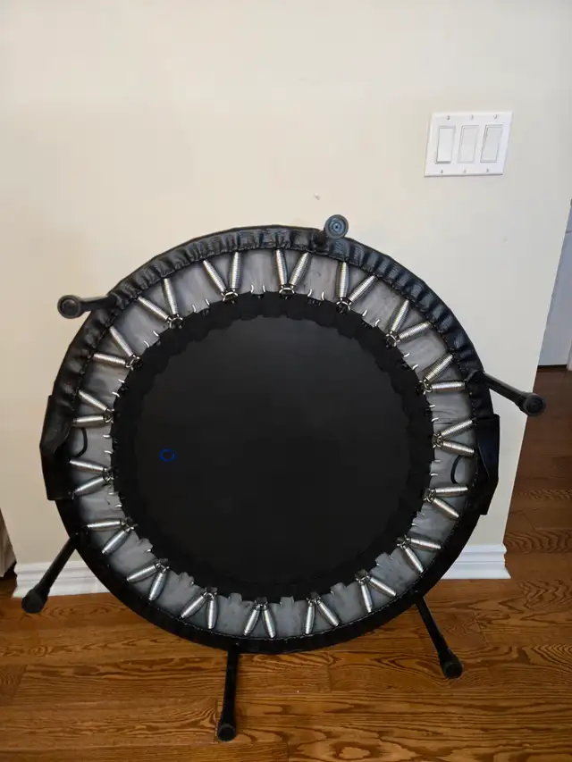 ‍♂️ Cellerciser® Bi-Fold Rebounder – Premium Mini Trampoline62863285735297122