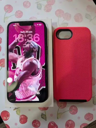 I PHONE 16E COMME NEUF BATTERIE 100%, View more