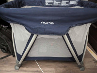 Nuna Sena mini playard bassinet