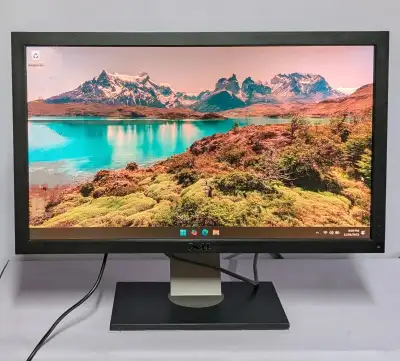Dell UltraSharp U2711b 27" QHD 2560 x 1440 LCD Monitor, View more