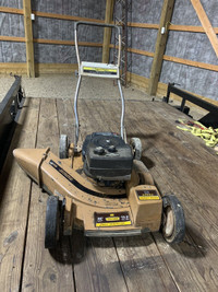 VINTAGE CRAFTSMAN SELF-PROPELLED LAWNMOWER 