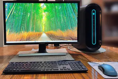 Dell Alienware Aurora r10 Ryzen edition - 4k monitor separate, View more