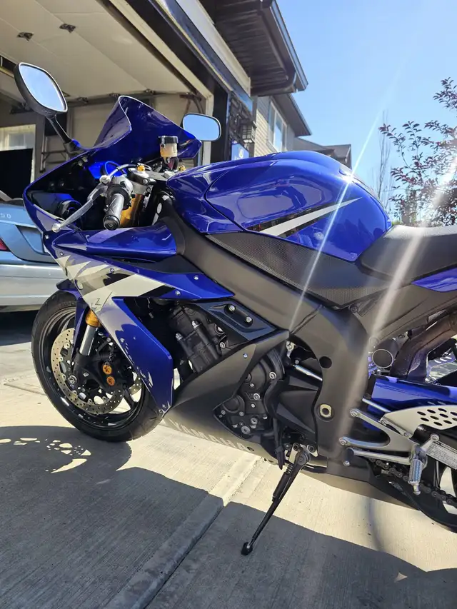 2007 Yahama R1 in Sport Bikes in Calgary - Image 3