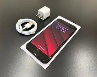 iPhone 8 64GB - UNLOCKED - READ DESCRIPTION, View more