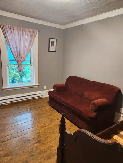 Private room for rent