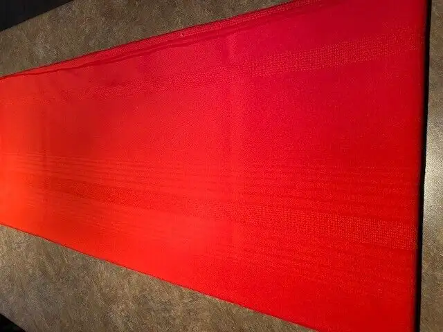 Large Vibrant Red Polyester Tablecloth632346781735691214