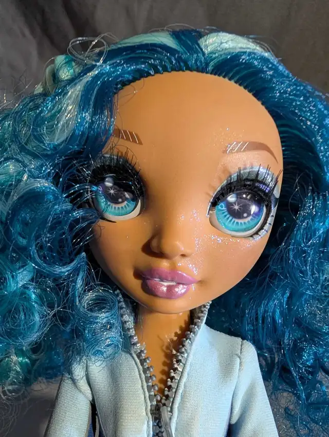 Rainbow High  Winter Break Sports Dolls  in Toys & Games in Charlottetown - Image 8