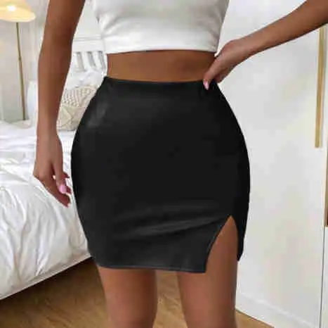 Leather skirt - Shein in Women's - Bottoms in Mississauga / Peel Region - Image 2