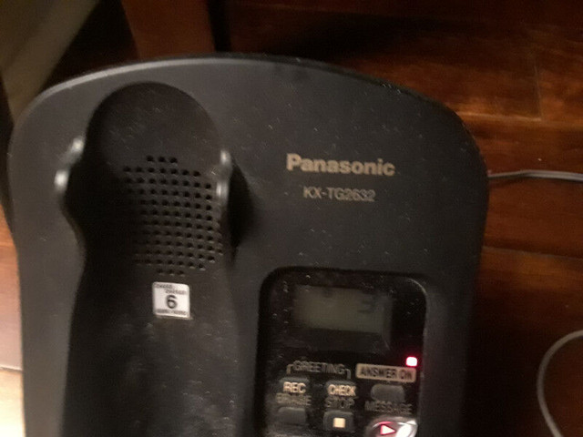 Panasonic Cordless Phone With Built-In Answering Machine (used) in Home Phones & Answering Machines in City of Toronto - Image 4