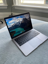 MacBook Air 2018 (16 GB Ram, 256 GB Storage)