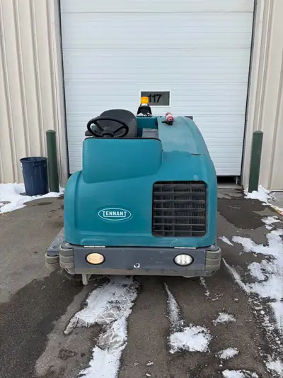 2015 Tenant M20 Ride On Scrubbing Machine. Propane powered. 1300 hrs. For sale by owner. Great for c...