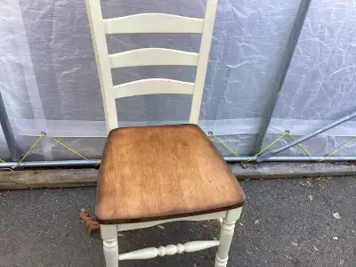 chaise en bois , View more