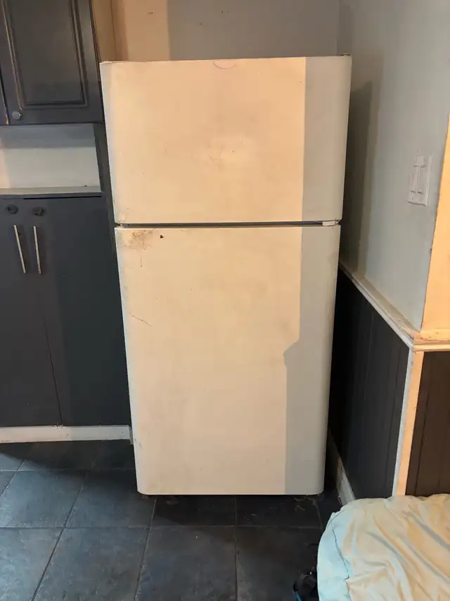 frigo à vendre in Refrigerators in Laurentides - Image 2
