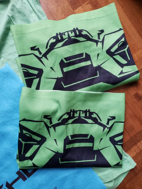 Slingshot bike motorcycle T-Shirt neck koozie glasses keychain in Mountain in Ottawa - Image 4
