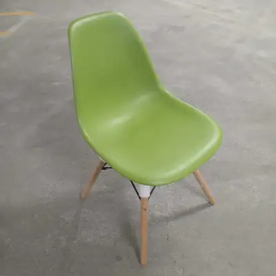 Similar in design to a Herman Miller Eames Eiffel molded mid century modern dining chair. 31" (79 cm...