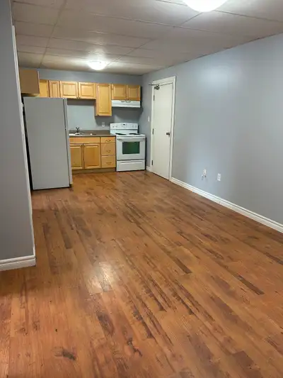 2 bedroom apt, Petitcodiac area, heat,hydro, hot water inc