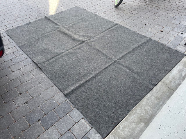  9‘ x 6‘ camping carpet for camping or back yard. in Patio & Garden Furniture in Banff / Canmore - Image 3