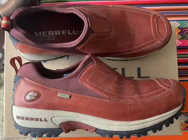 Chaussures de marche - Merrell gr. 10 in Women's - Shoes in Québec City - Image 2