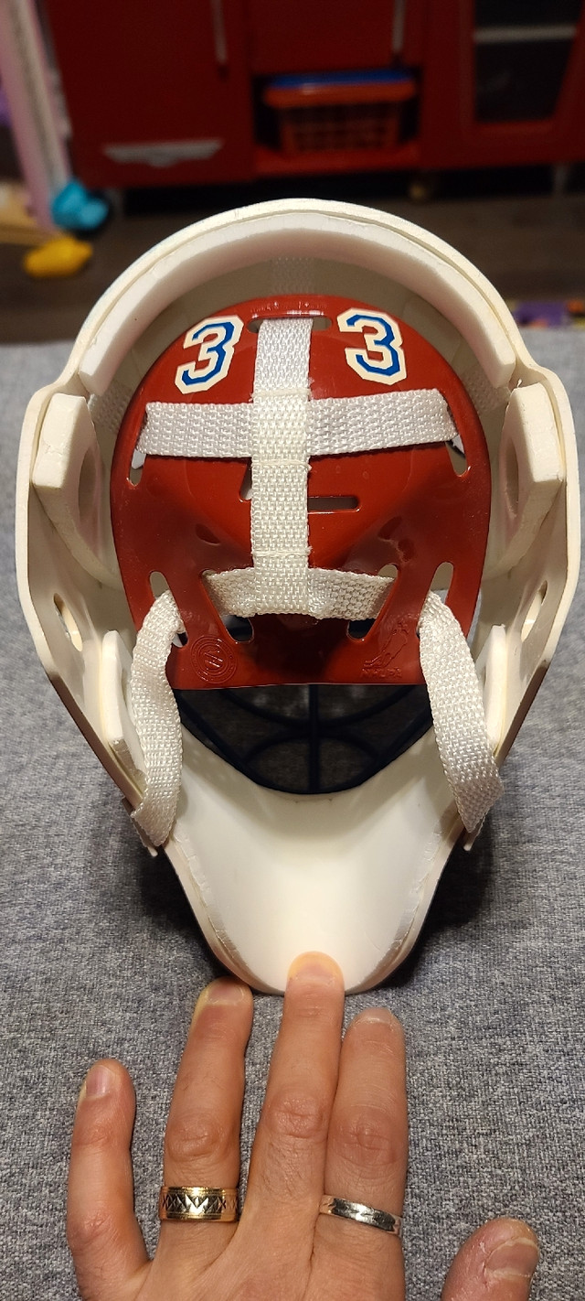 Patrick Roy EA Sports Mini Goalie Mask #/1000 in Arts & Collectibles in Mississauga / Peel Region - Image 4