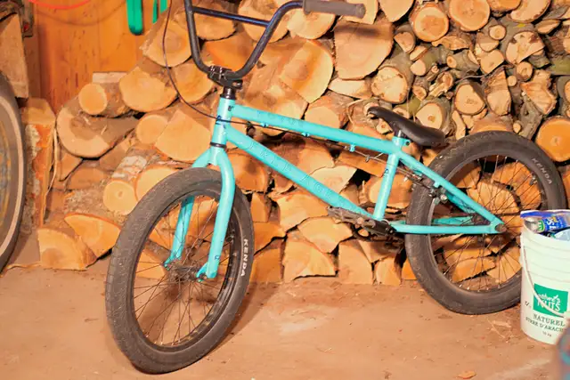 FREE AGENT NOVUS BMX in BMX in Moncton - Image 9