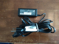 Original Compaq AC adapter series PPP005L