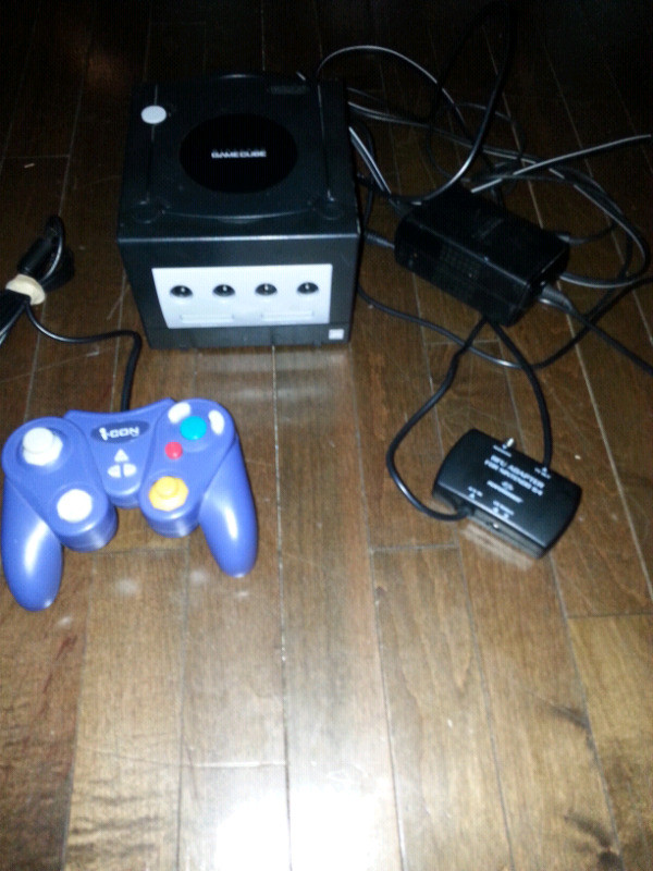Gamecube, console Nintendo, Need for Speed Underground game cube dans Jouets et jeux  à Laval/Rive Nord